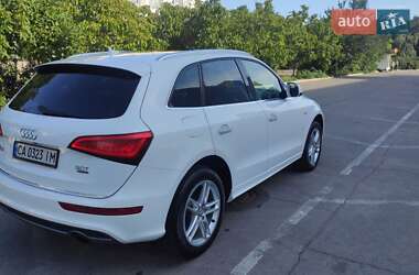 Внедорожник / Кроссовер Audi Q5 2015 в 