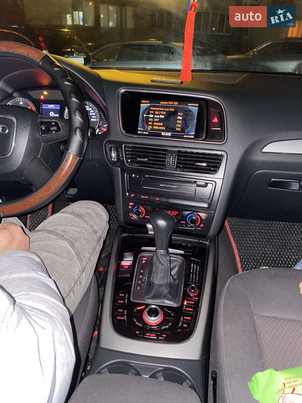 Внедорожник / Кроссовер Audi Q5 2009 в Луцке