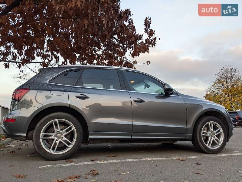 Внедорожник / Кроссовер Audi Q5 2015 в Киеве