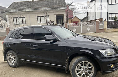 Позашляховик / Кросовер Audi Q5 2012 в Тячеві