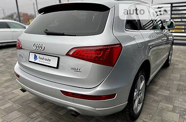 Позашляховик / Кросовер Audi Q5 2012 в 