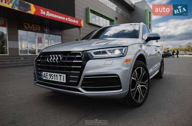 Внедорожник / Кроссовер Audi Q5 2018 в 