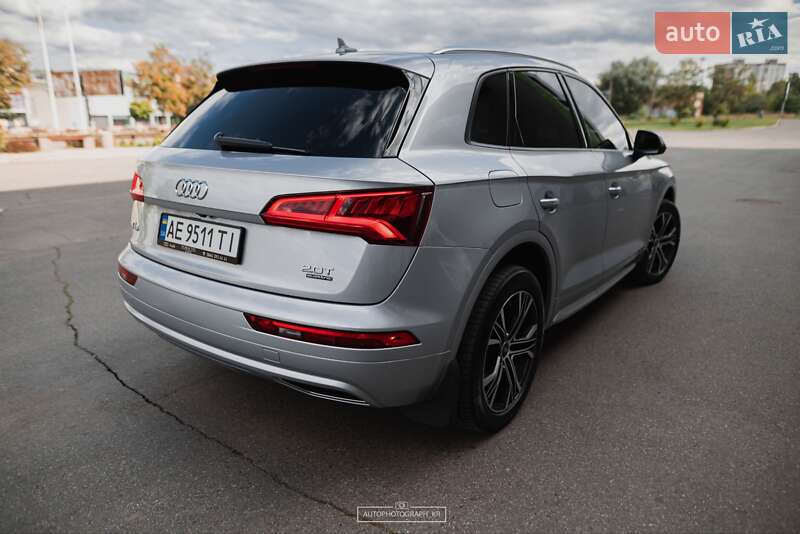 Внедорожник / Кроссовер Audi Q5 2018 в Кривом Роге
