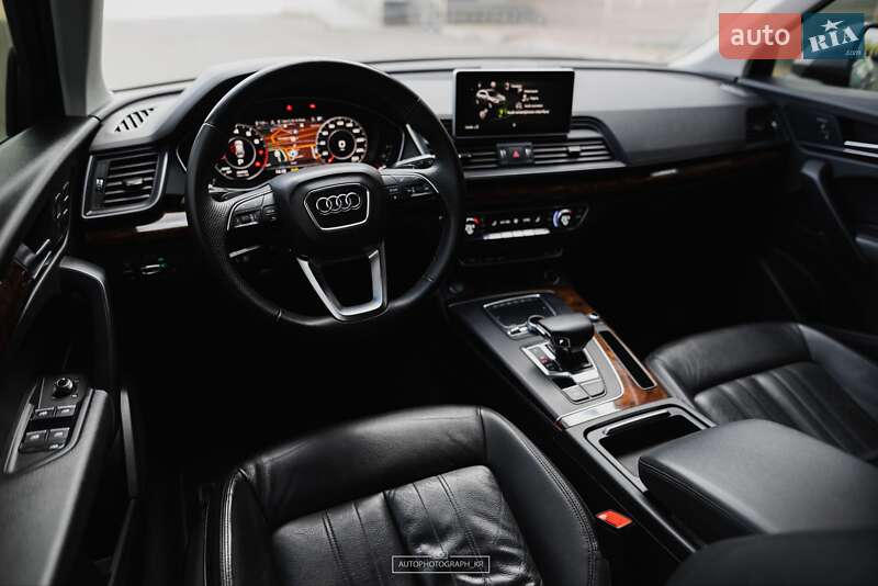 Внедорожник / Кроссовер Audi Q5 2018 в Кривом Роге