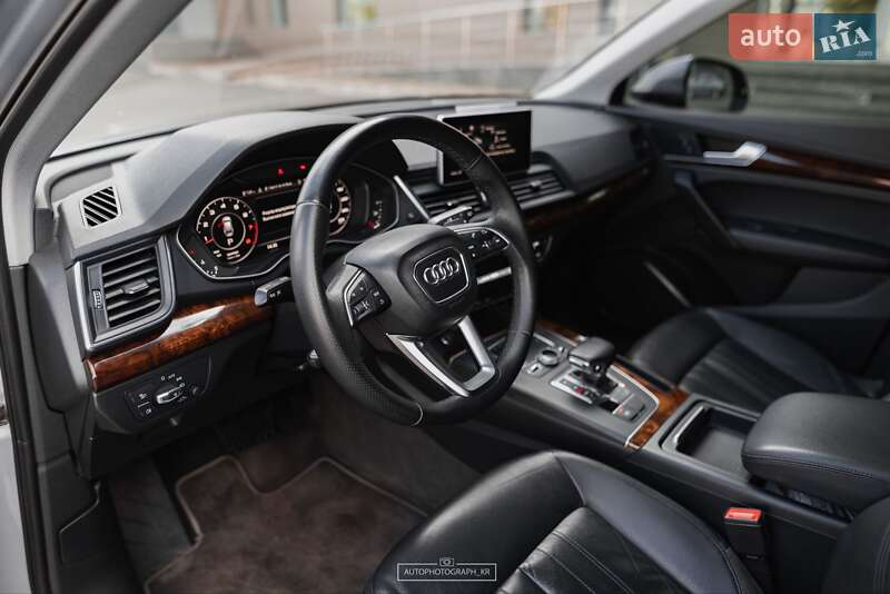Внедорожник / Кроссовер Audi Q5 2018 в Кривом Роге