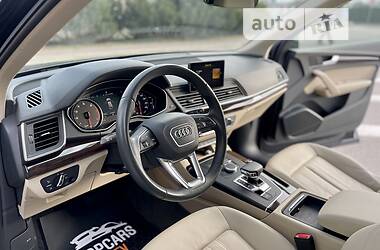 Внедорожник / Кроссовер Audi Q5 2019 в 