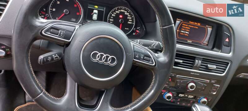 Внедорожник / Кроссовер Audi Q5 2012 в Лозовой