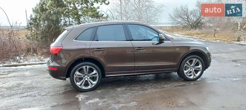 Внедорожник / Кроссовер Audi Q5 2012 в Лозовой