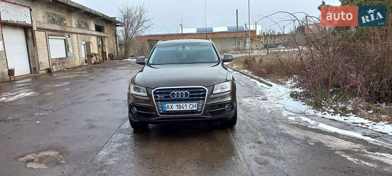 Внедорожник / Кроссовер Audi Q5 2012 в Лозовой