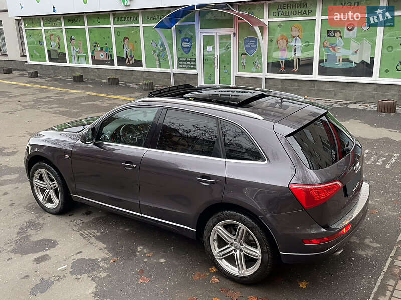 Внедорожник / Кроссовер Audi Q5 2010 в Одессе