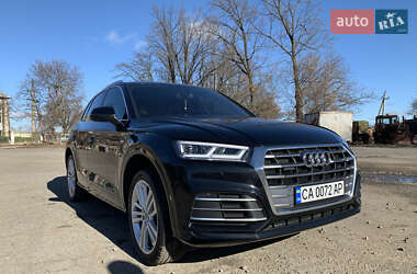 Внедорожник / Кроссовер Audi Q5 2018 в 