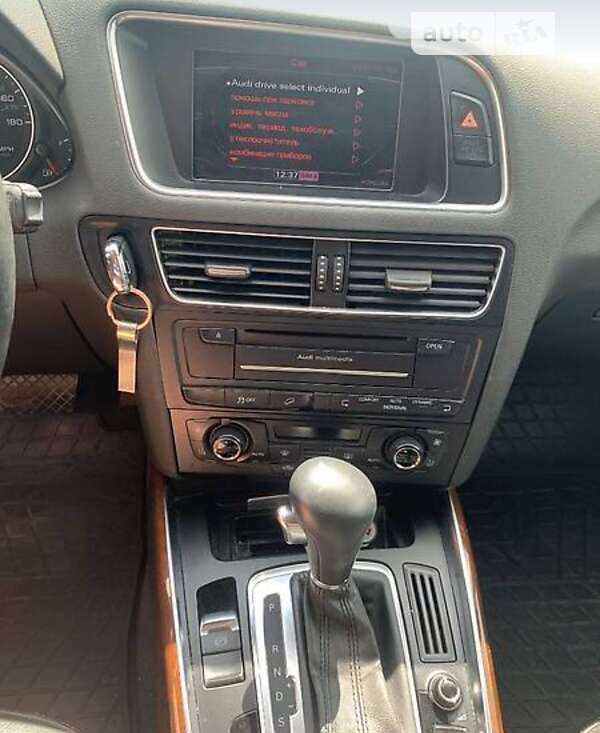 Внедорожник / Кроссовер Audi Q5 2011 в Киеве