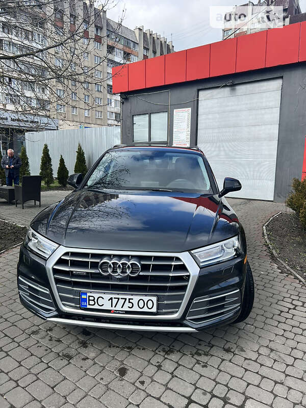 Внедорожник / Кроссовер Audi Q5 2018 в Львове фото 3 Внедорожник / Кроссовер Audi Q5 2018 в Львове