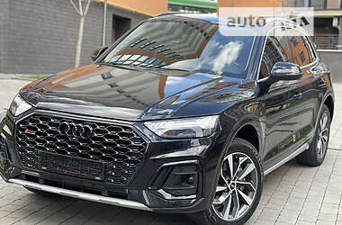 Внедорожник / Кроссовер Audi Q5 2020 в 