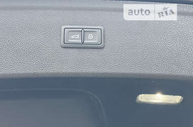 Внедорожник / Кроссовер Audi Q5 2020 в 