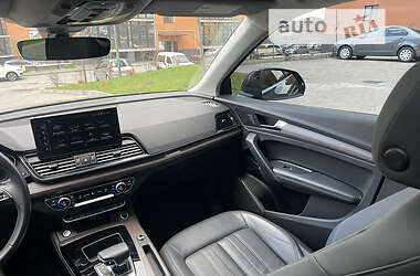 Внедорожник / Кроссовер Audi Q5 2020 в 