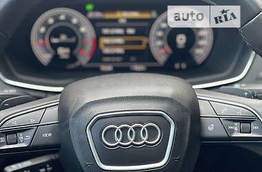 Внедорожник / Кроссовер Audi Q5 2020 в 