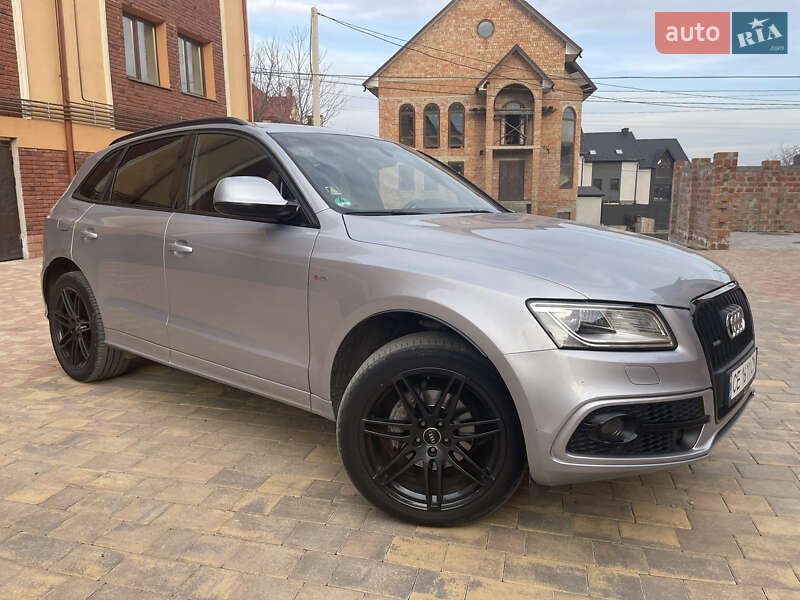 Внедорожник / Кроссовер Audi Q5 2015 в Черновцах