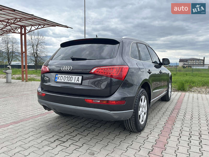 Позашляховик / Кросовер Audi Q5 2010 в Тячеві фото 4 Позашляховик / Кросовер Audi Q5 2010 в Тячеві