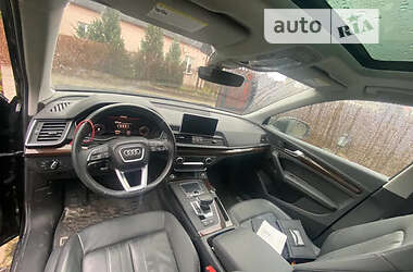 Позашляховик / Кросовер Audi Q5 2019 в 