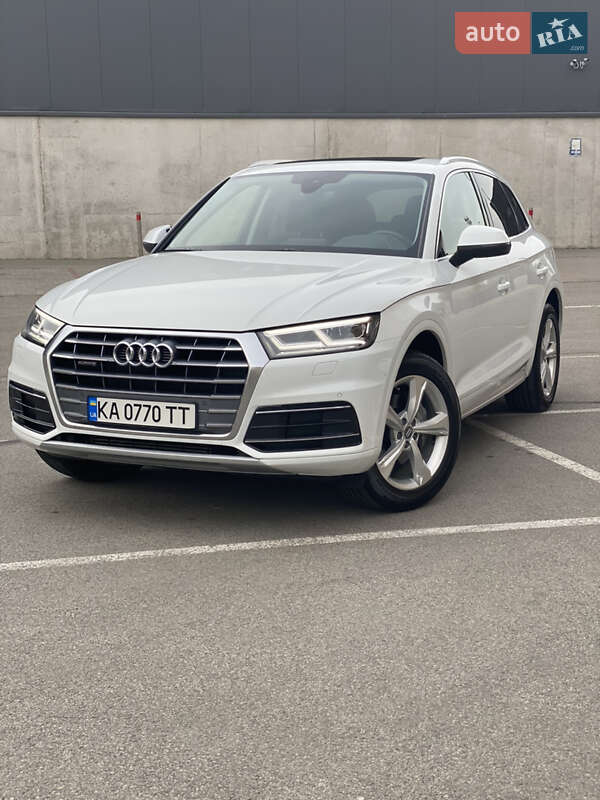 Внедорожник / Кроссовер Audi Q5 2019 в Киеве