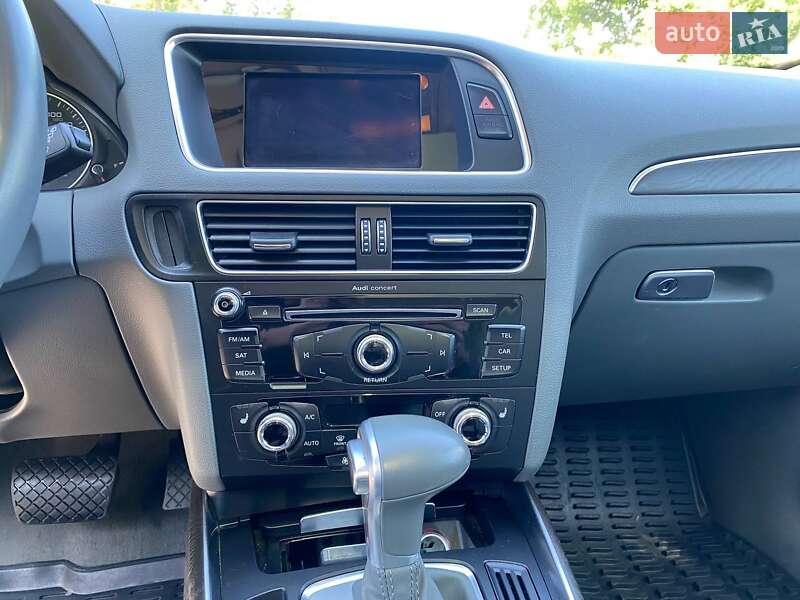 Позашляховик / Кросовер Audi Q5 2015 в Вінниці