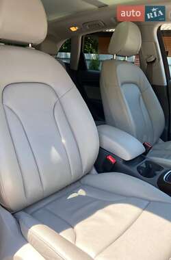Внедорожник / Кроссовер Audi Q5 2015 в 