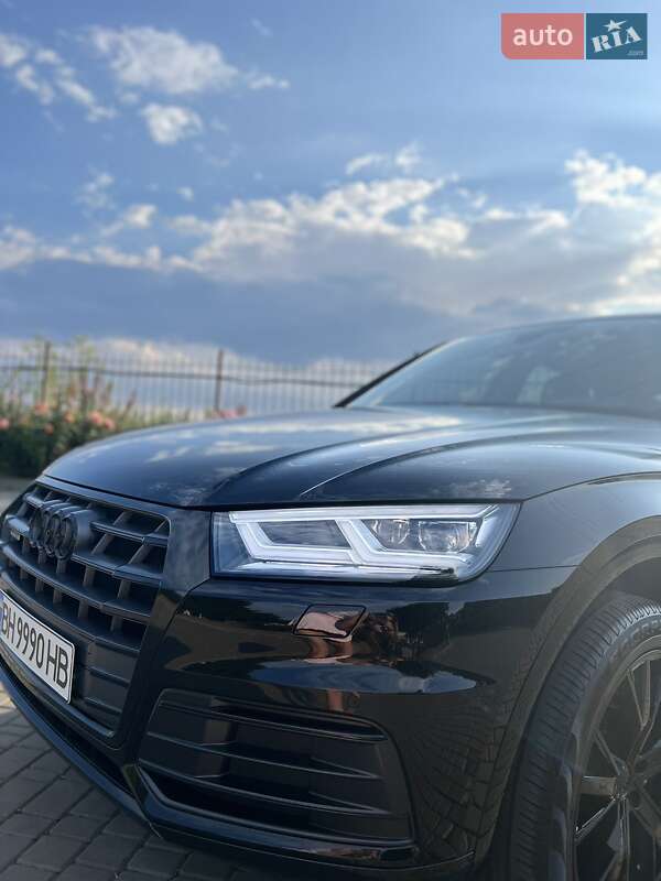 Внедорожник / Кроссовер Audi Q5 2017 в Одессе