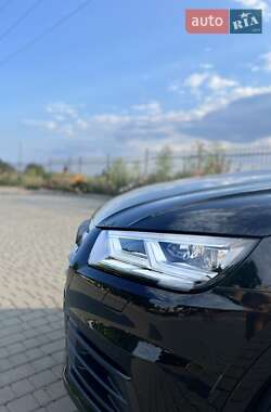 Внедорожник / Кроссовер Audi Q5 2017 в 