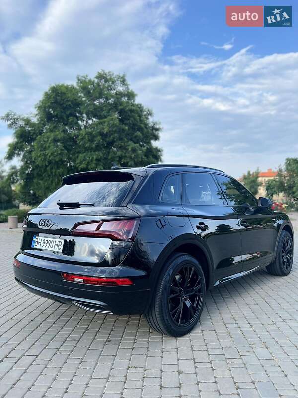 Внедорожник / Кроссовер Audi Q5 2017 в Одессе