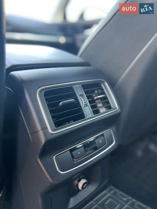 Внедорожник / Кроссовер Audi Q5 2017 в Одессе