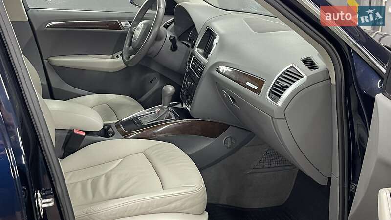 Позашляховик / Кросовер Audi Q5 2011 в Києві