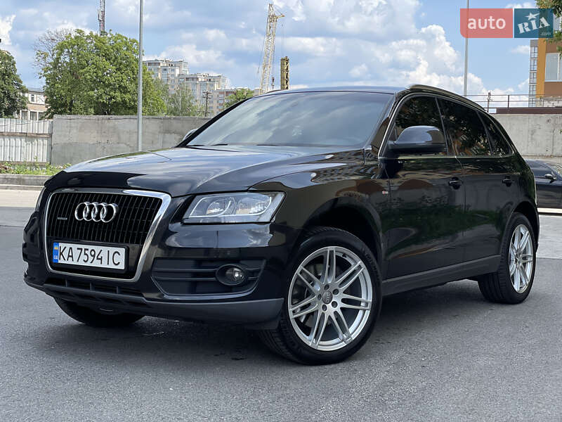 Внедорожник / Кроссовер Audi Q5 2010 в Киеве