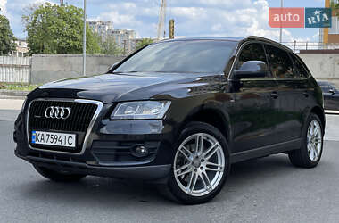 Внедорожник / Кроссовер Audi Q5 2010 в Киеве