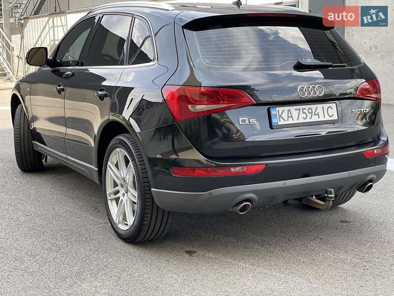 Внедорожник / Кроссовер Audi Q5 2010 в Киеве