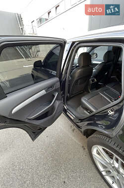 Внедорожник / Кроссовер Audi Q5 2010 в 
