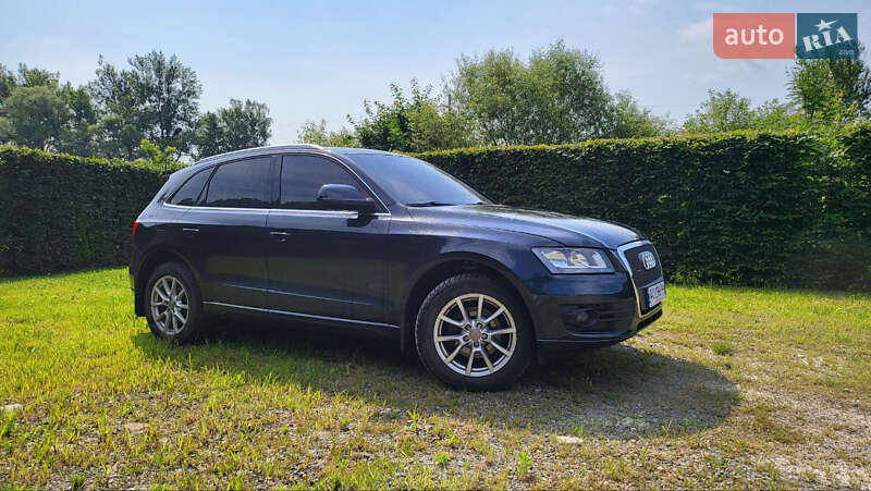 Внедорожник / Кроссовер Audi Q5 2012 в Ужгороде