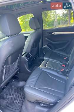 Внедорожник / Кроссовер Audi Q5 2011 в 