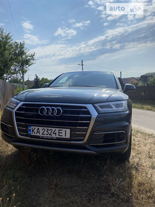 Позашляховик / Кросовер Audi Q5 2018 в Києві