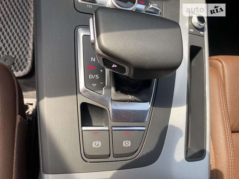 Внедорожник / Кроссовер Audi Q5 2018 в Киеве