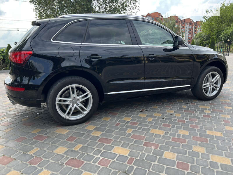 Внедорожник / Кроссовер Audi Q5 2013 в Тернополе