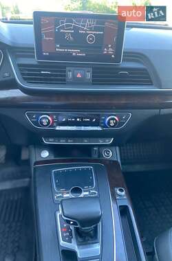 Внедорожник / Кроссовер Audi Q5 2019 в 