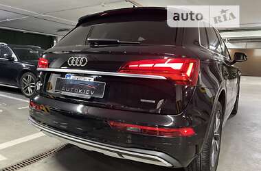 Внедорожник / Кроссовер Audi Q5 2020 в 