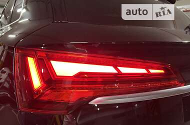 Внедорожник / Кроссовер Audi Q5 2020 в 