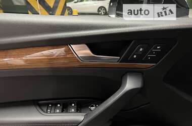 Внедорожник / Кроссовер Audi Q5 2020 в 