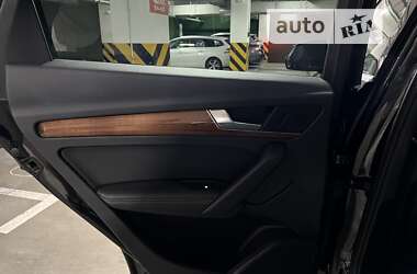 Внедорожник / Кроссовер Audi Q5 2020 в 