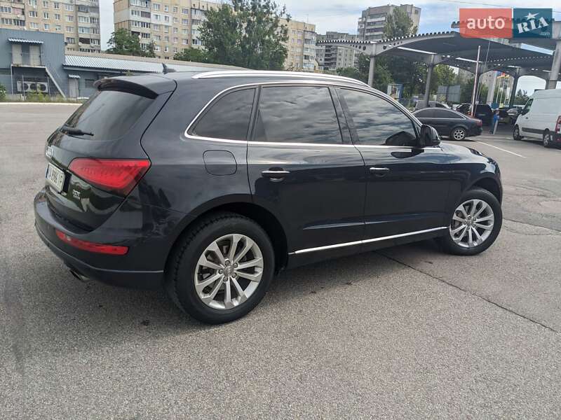 Позашляховик / Кросовер Audi Q5 2015 в Львові