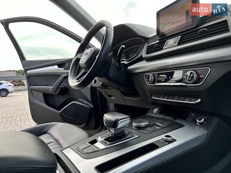 Внедорожник / Кроссовер Audi Q5 2020 в Львове