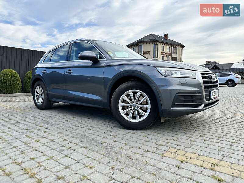 Внедорожник / Кроссовер Audi Q5 2020 в Львове