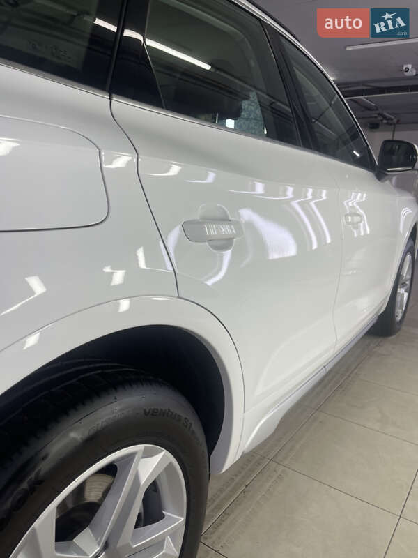 Внедорожник / Кроссовер Audi Q5 2021 в Киеве